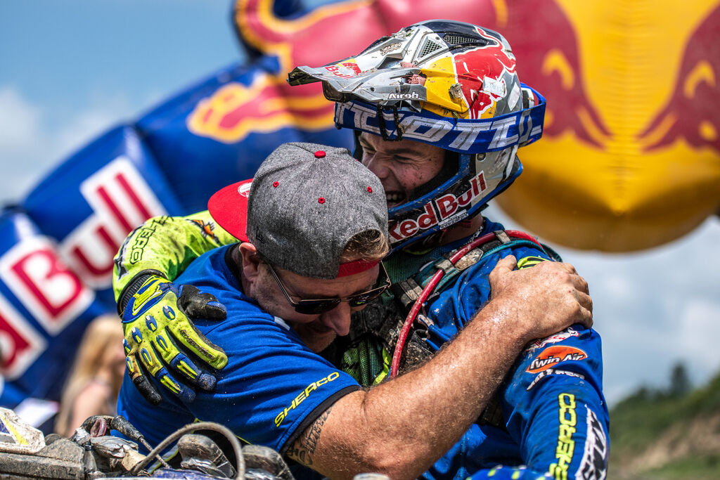 Red bull ROMANIACS